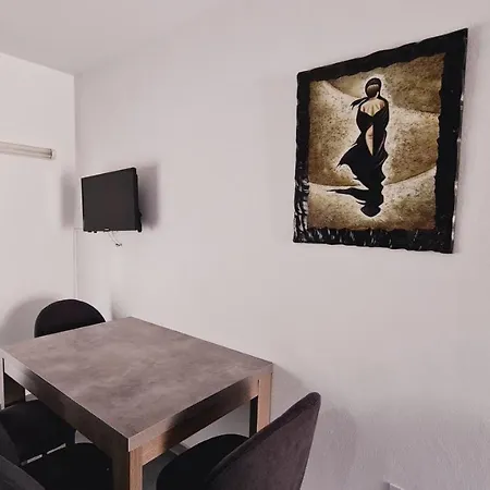 דירה Nissi Gusto 1
