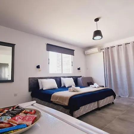 דירה Nissi Gusto 1 *